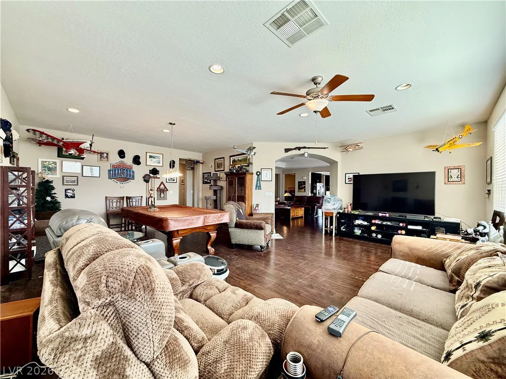 8455 Creekstone, Las Vegas, NV 89113