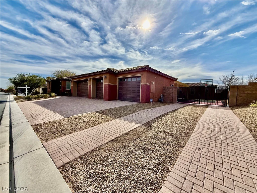 8455 Creekstone, Las Vegas, NV 89113