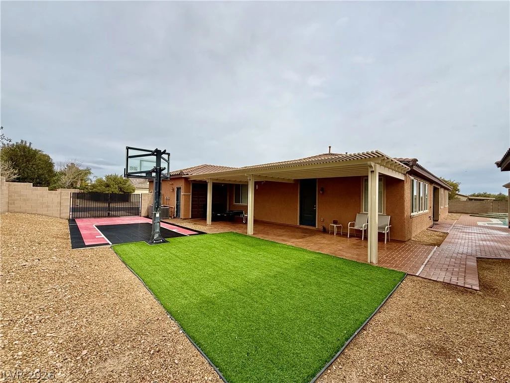 8455 Creekstone, Las Vegas, NV 89113