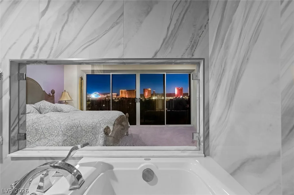 3111 Bel Air, Las Vegas, NV 89109
