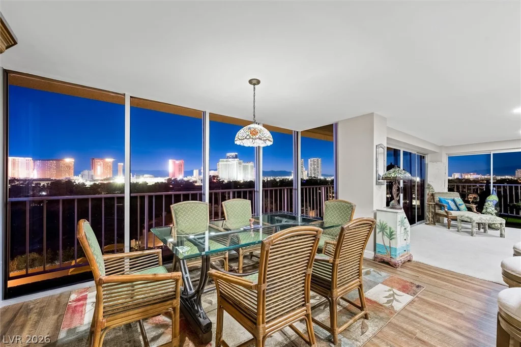 3111 Bel Air, Las Vegas, NV 89109