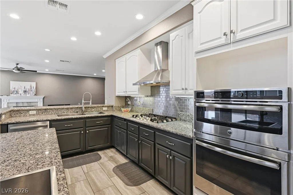 2002 Mesquite Wood, Henderson, NV 89012