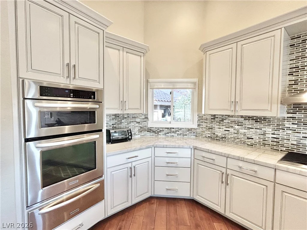 7307 Mission Hills, Las Vegas, NV 89113