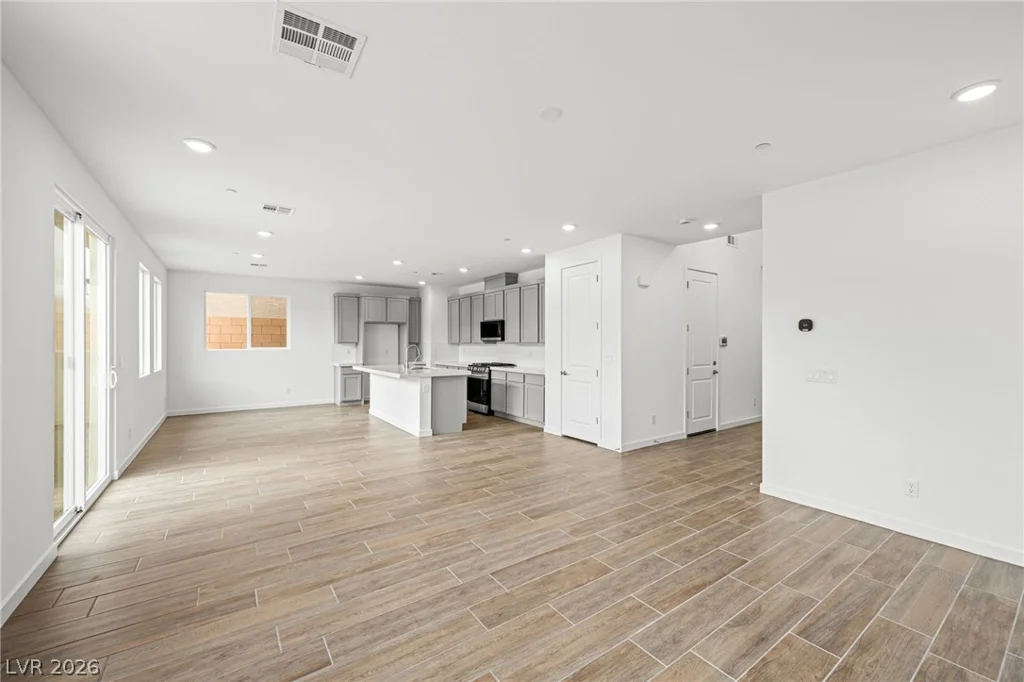10805 Alamino, Las Vegas, NV 89166