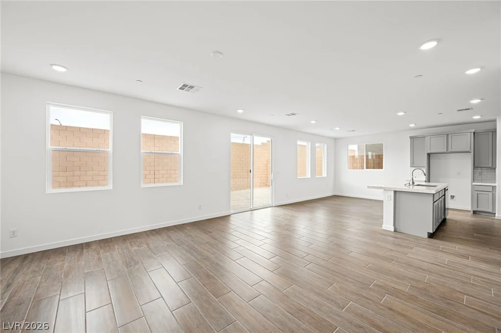 10805 Alamino, Las Vegas, NV 89166