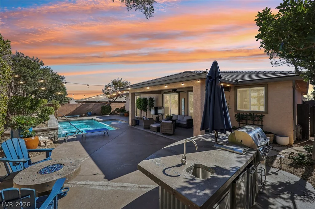 10414 Hemingway, Las Vegas, NV 89149