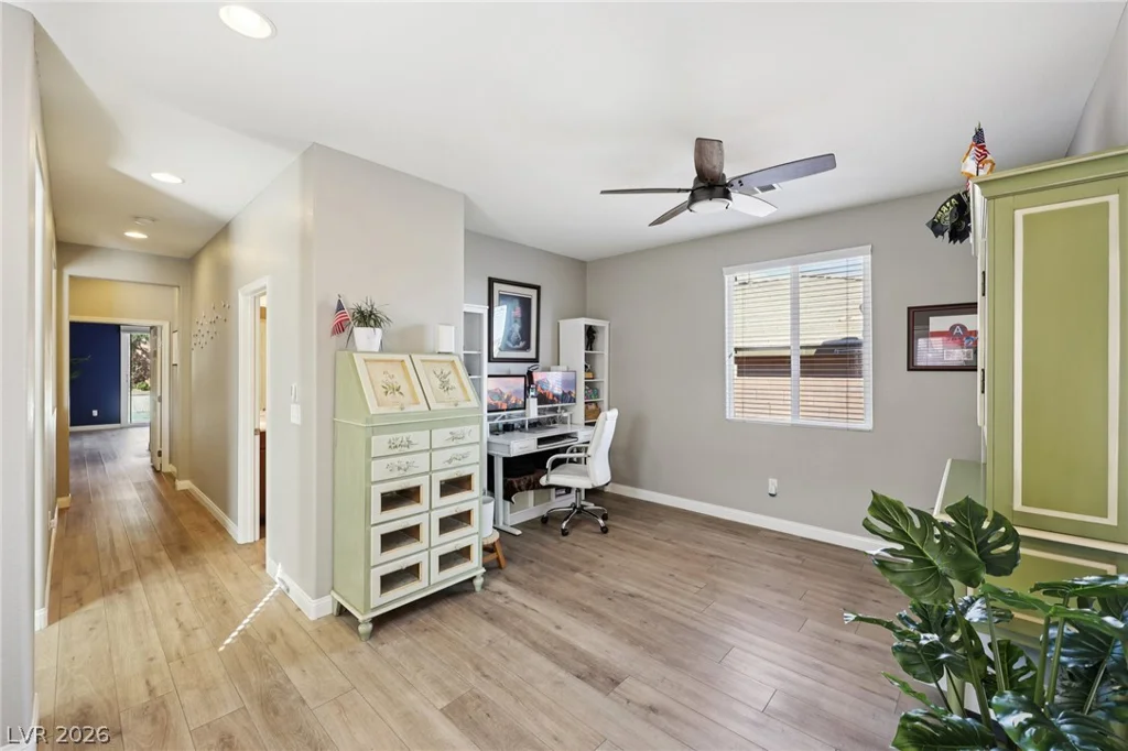 10414 Hemingway, Las Vegas, NV 89149