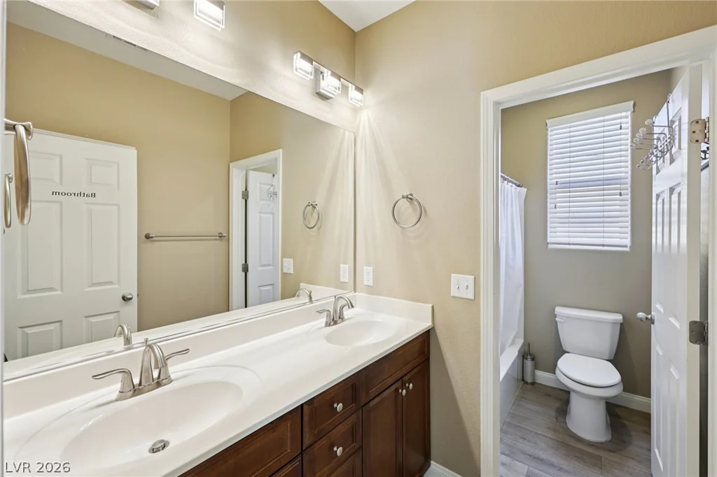 10414 Hemingway, Las Vegas, NV 89149