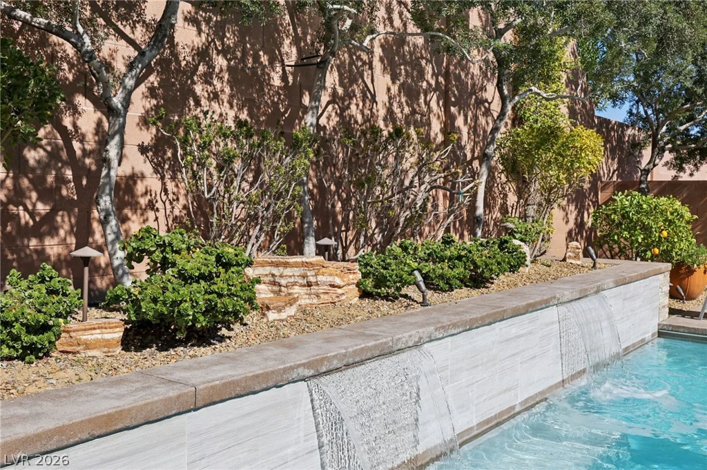 10414 Hemingway, Las Vegas, NV 89149