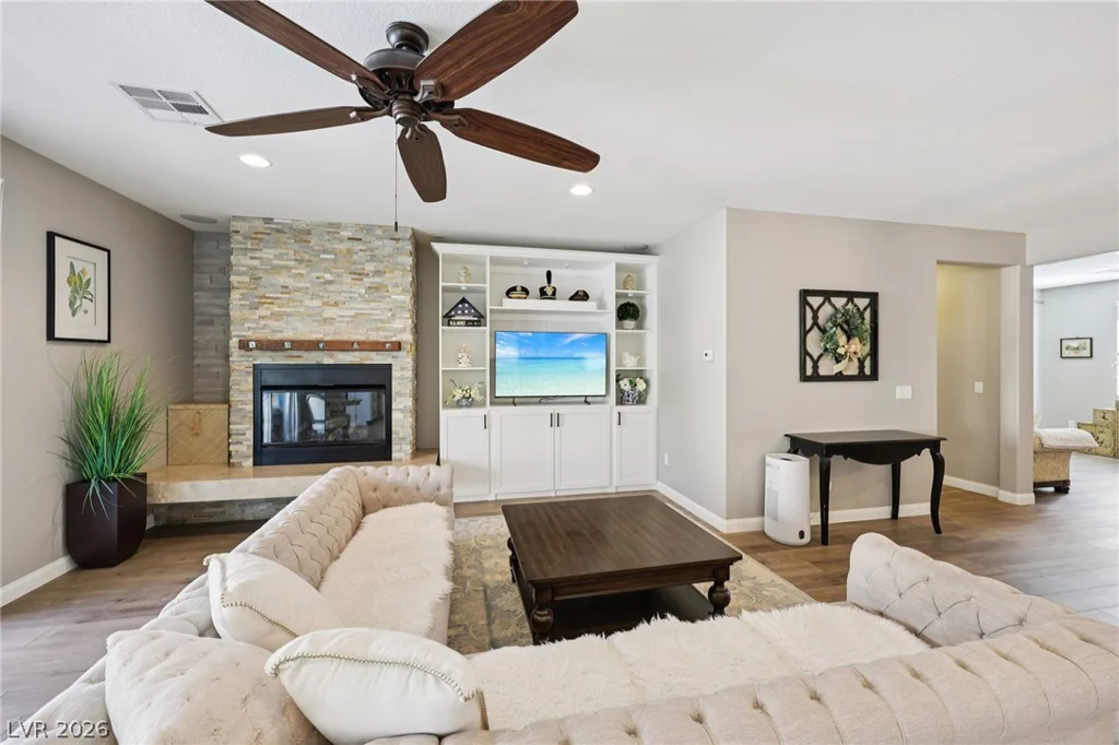 10414 Hemingway, Las Vegas, NV 89149