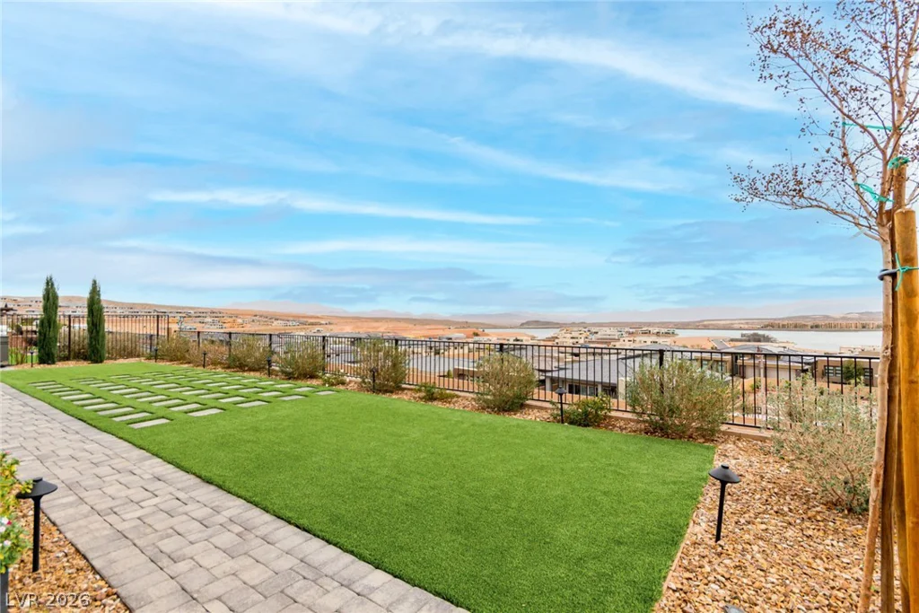 100 Water Cliff, Henderson, NV 89011