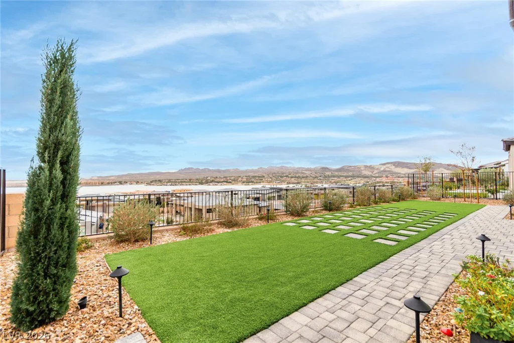 100 Water Cliff, Henderson, NV 89011