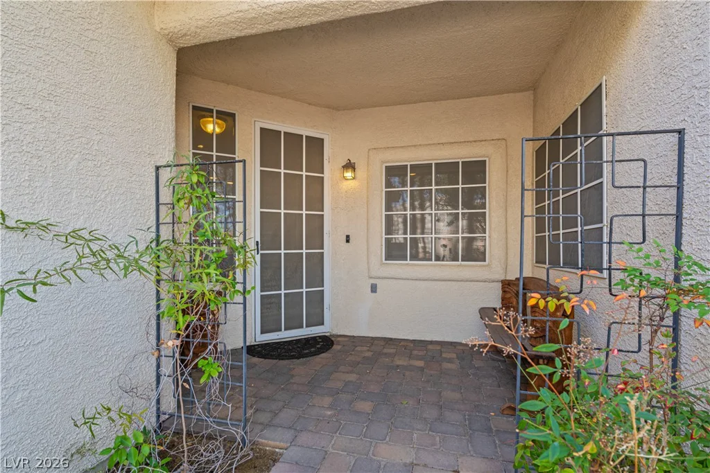 6647 Isolated, Las Vegas, NV 89110