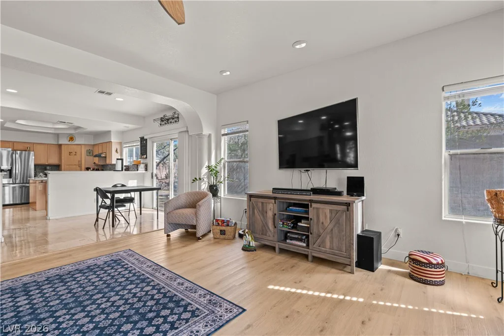 6647 Isolated, Las Vegas, NV 89110