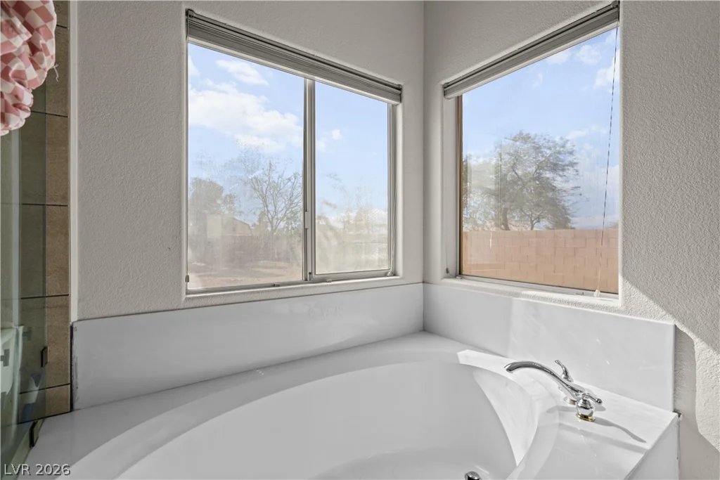 6647 Isolated, Las Vegas, NV 89110