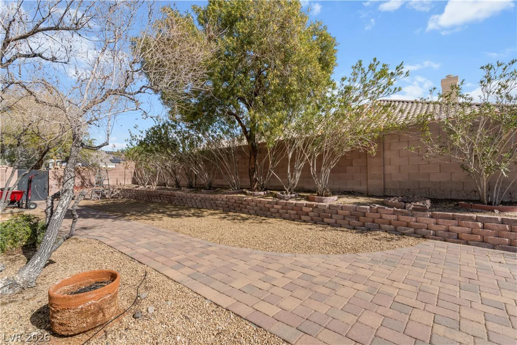 6647 Isolated, Las Vegas, NV 89110