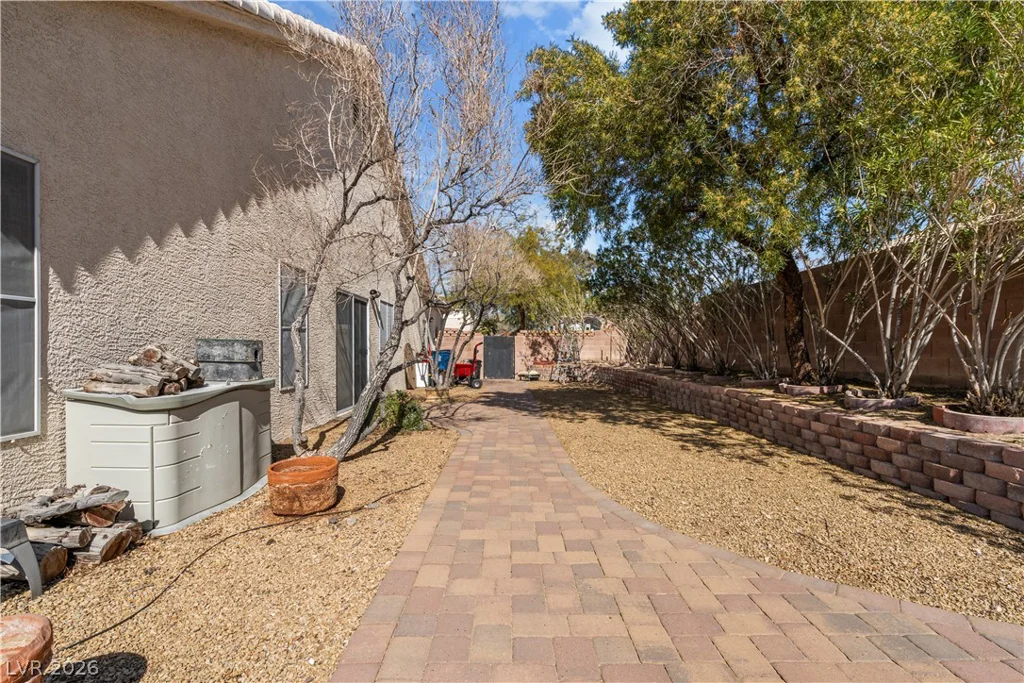 6647 Isolated, Las Vegas, NV 89110