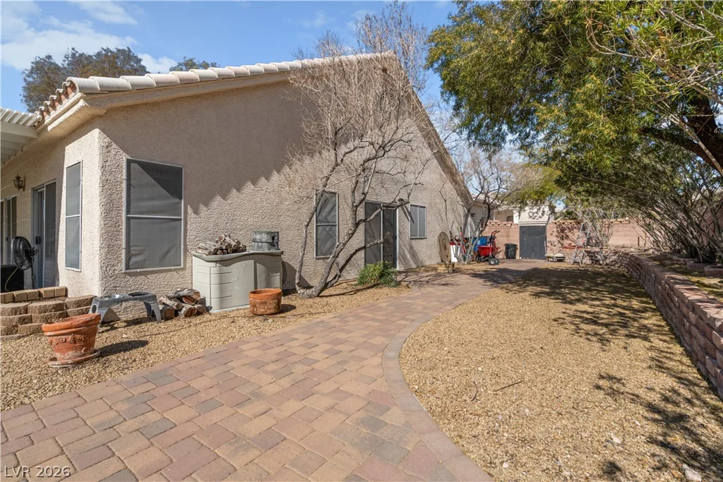 6647 Isolated, Las Vegas, NV 89110