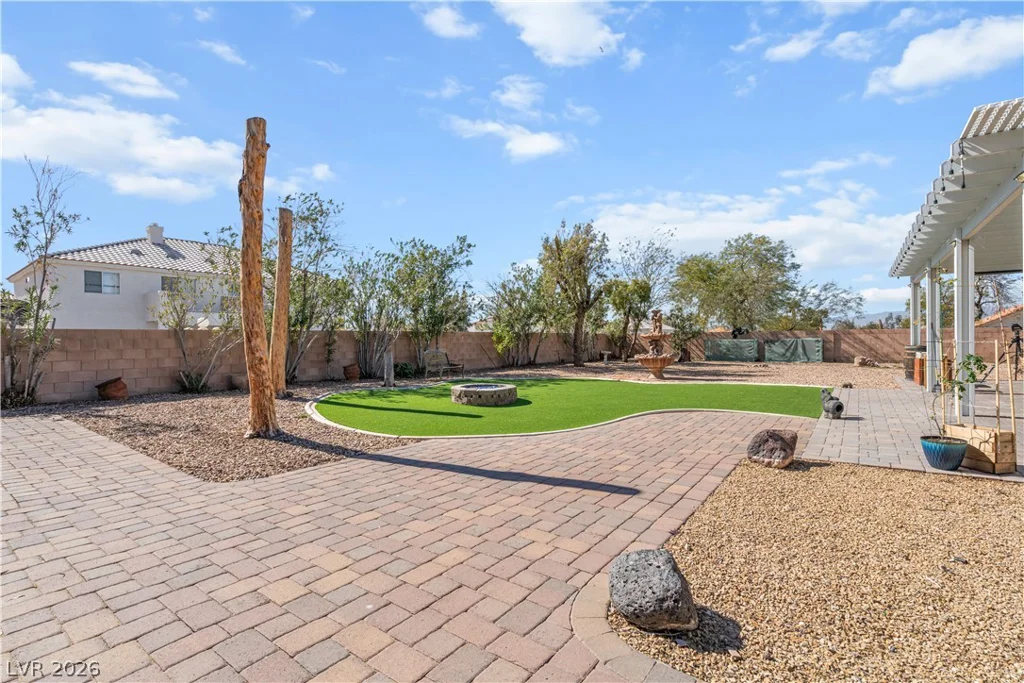 6647 Isolated, Las Vegas, NV 89110