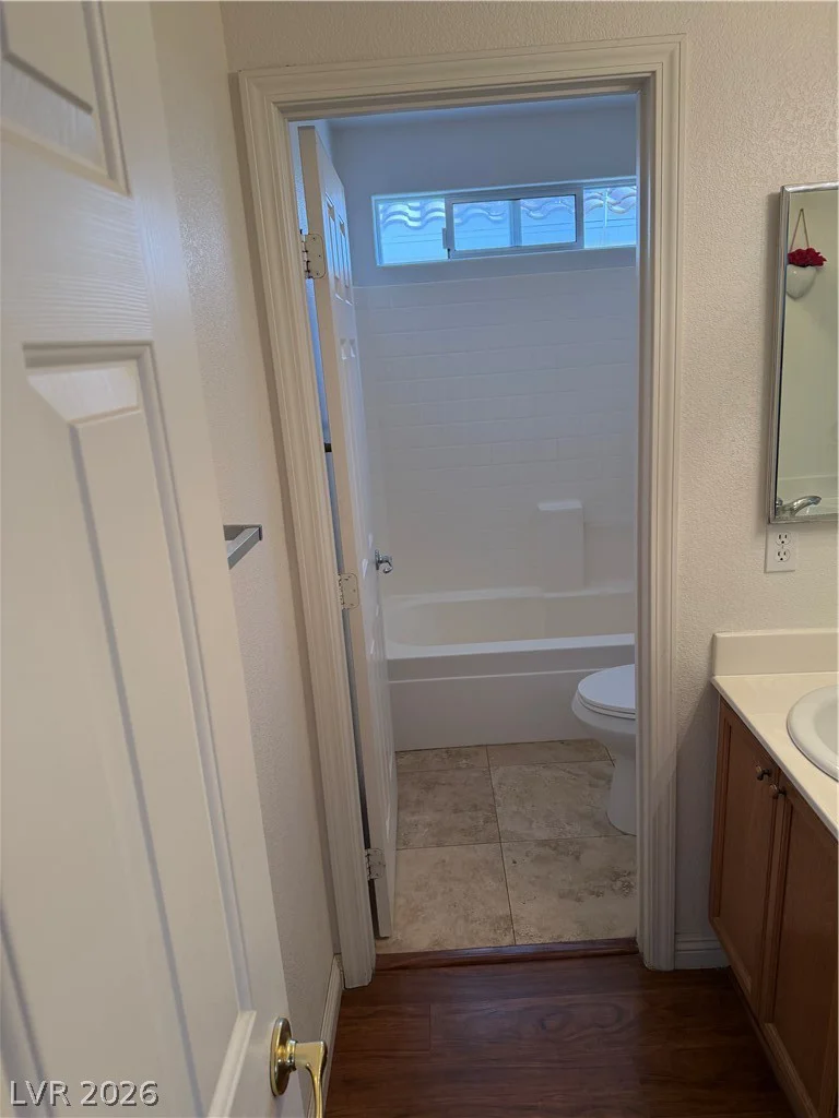 178 Flying Hills, Las Vegas, NV 89148