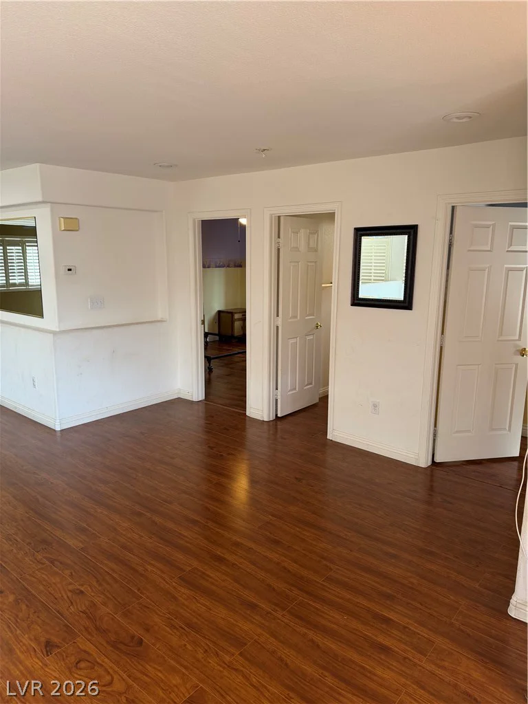 178 Flying Hills, Las Vegas, NV 89148