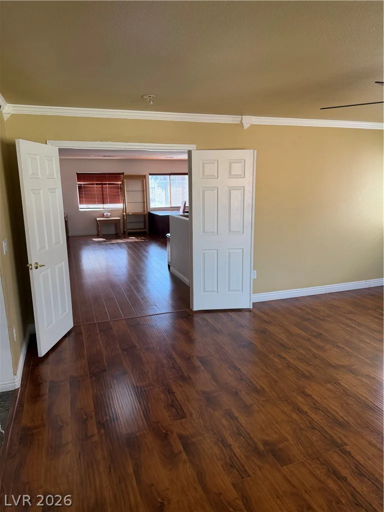 178 Flying Hills, Las Vegas, NV 89148