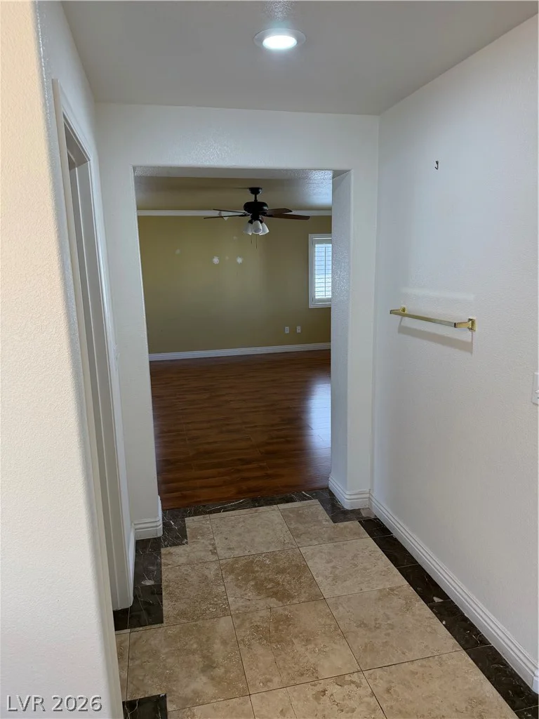 178 Flying Hills, Las Vegas, NV 89148