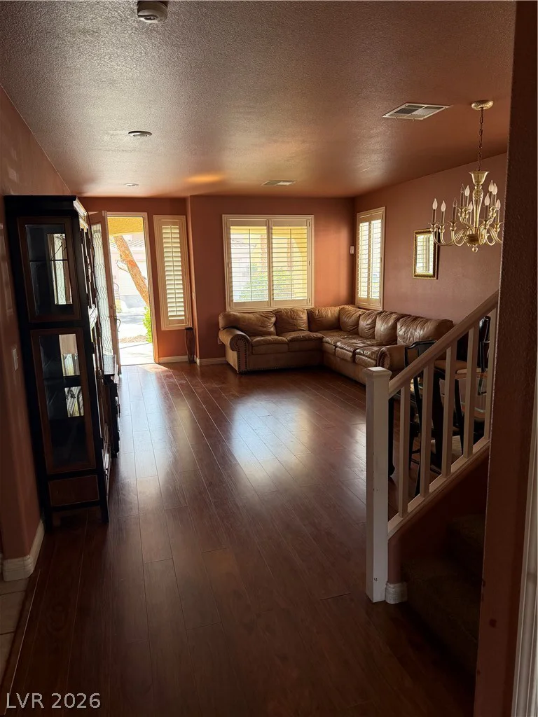 178 Flying Hills, Las Vegas, NV 89148