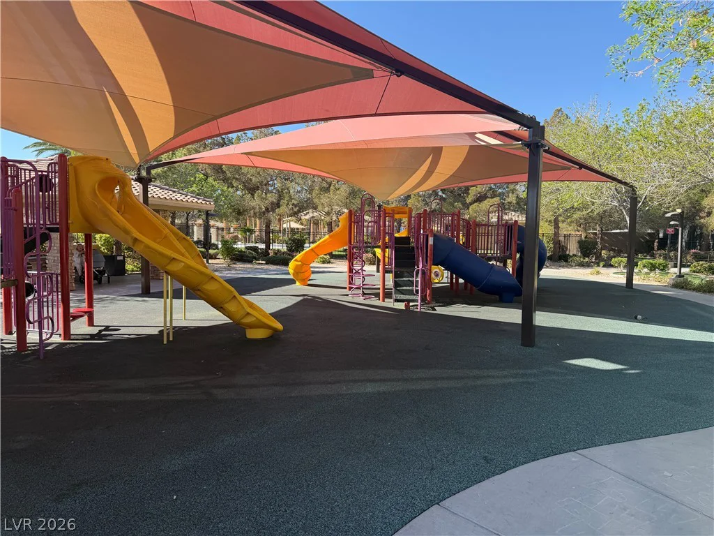 178 Flying Hills, Las Vegas, NV 89148