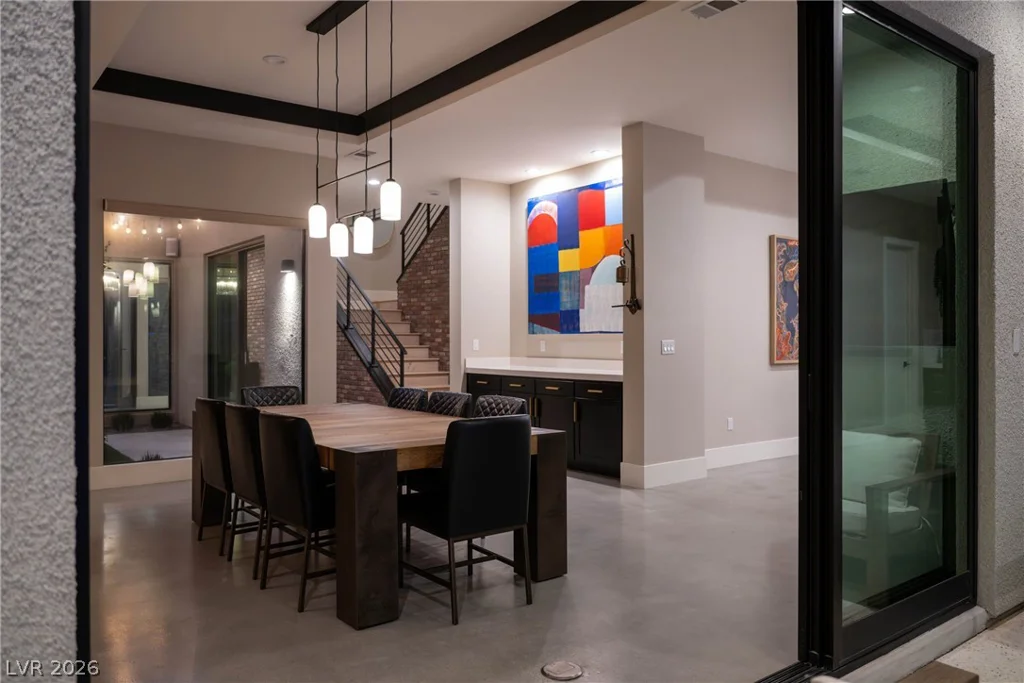 62 Grey Feather, Las Vegas, NV 89135