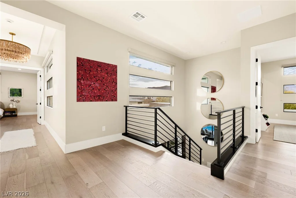 62 Grey Feather, Las Vegas, NV 89135