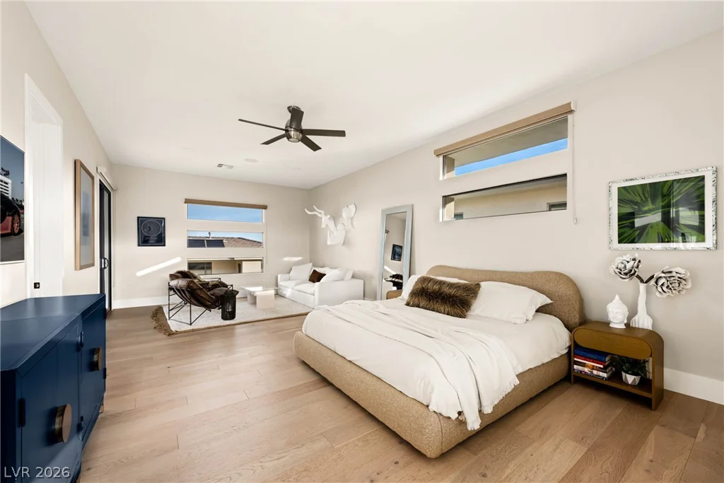 62 Grey Feather, Las Vegas, NV 89135