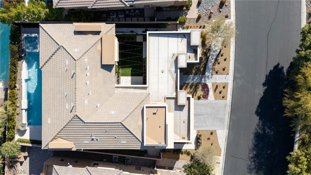 62 Grey Feather, Las Vegas, NV 89135