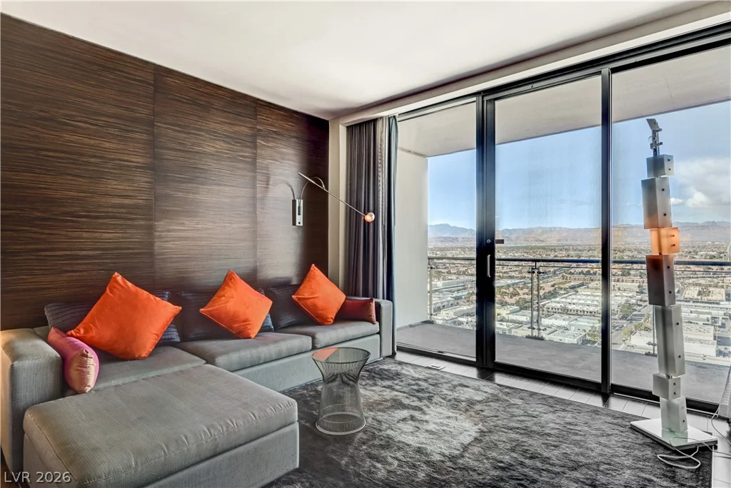 4381 Flamingo, Las Vegas, NV 89103
