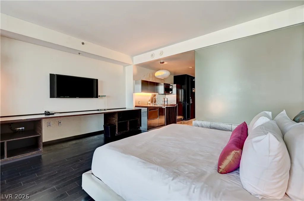 4381 Flamingo, Las Vegas, NV 89103