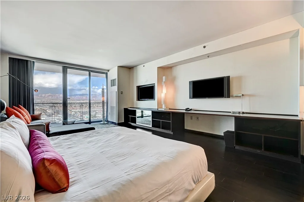 4381 Flamingo, Las Vegas, NV 89103