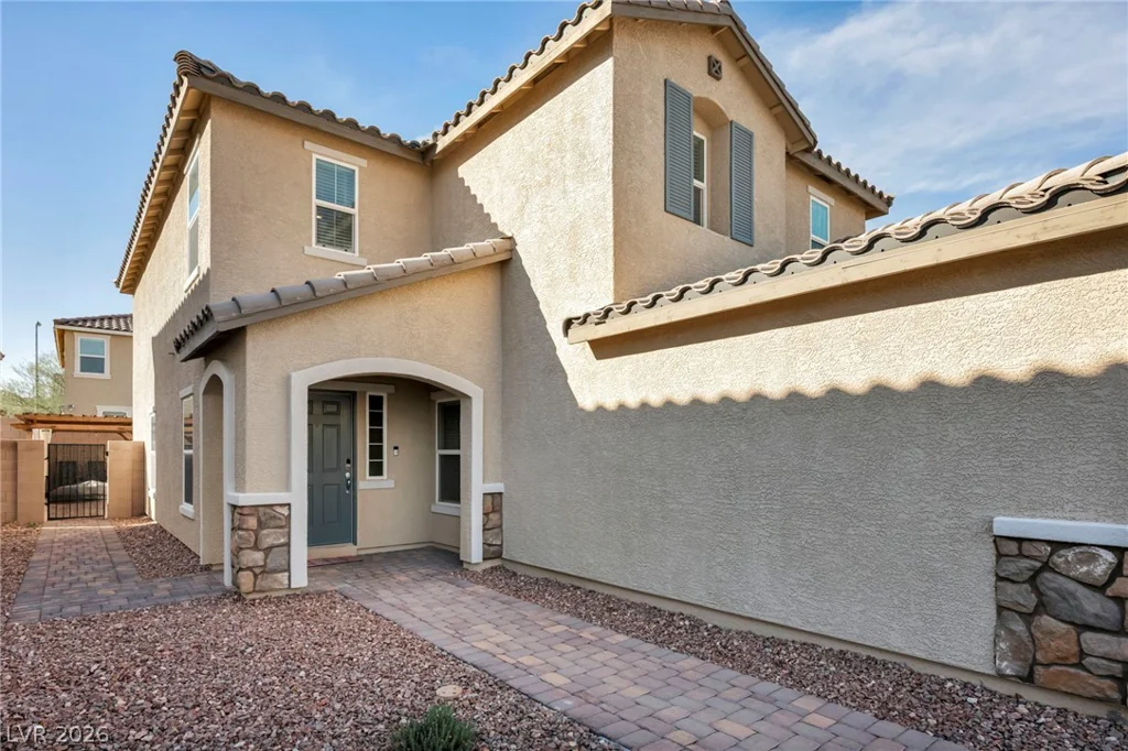 10283 Massachusetts, Las Vegas, NV 89141