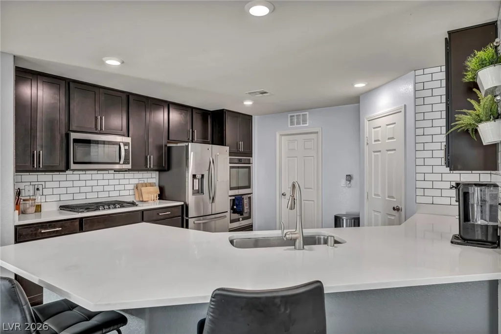 10283 Massachusetts, Las Vegas, NV 89141