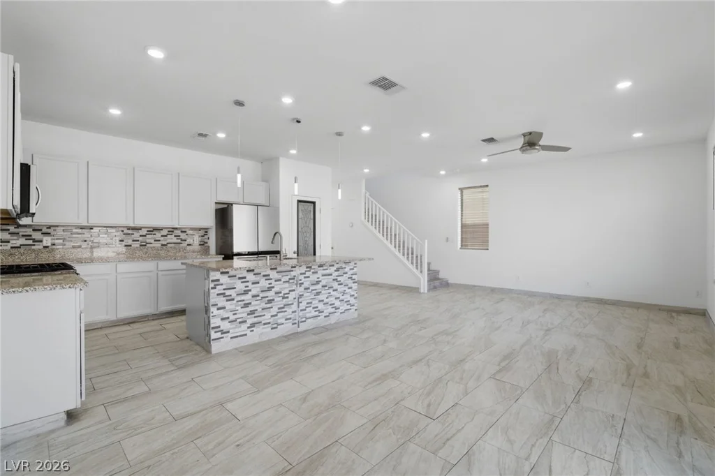 8025 Texas Hills, Las Vegas, NV 89113