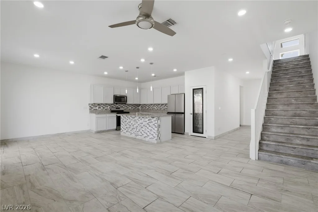 8025 Texas Hills, Las Vegas, NV 89113