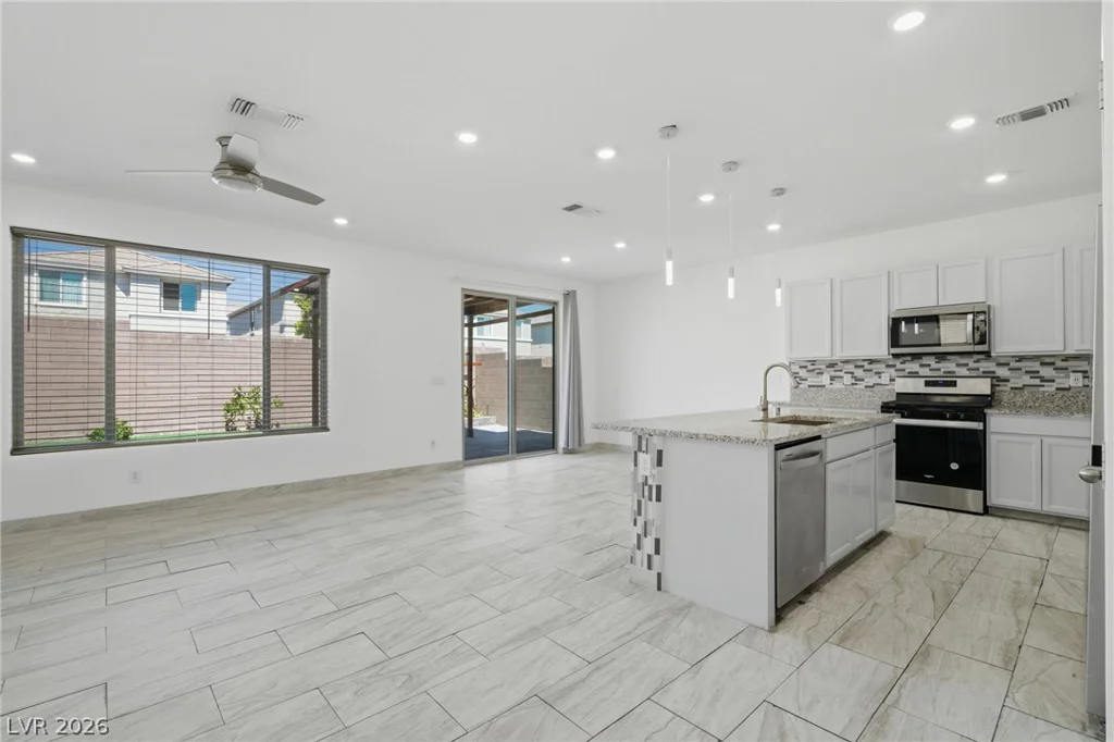 8025 Texas Hills, Las Vegas, NV 89113