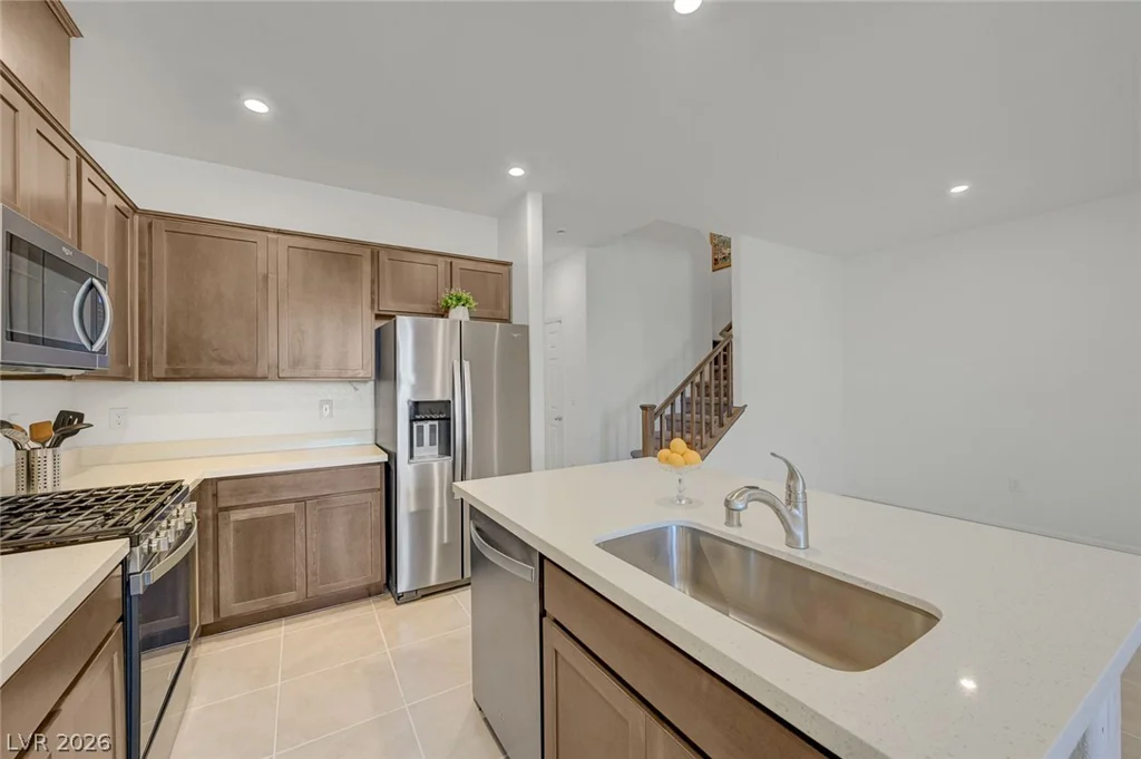 909 Kyanite, Henderson, NV 89011