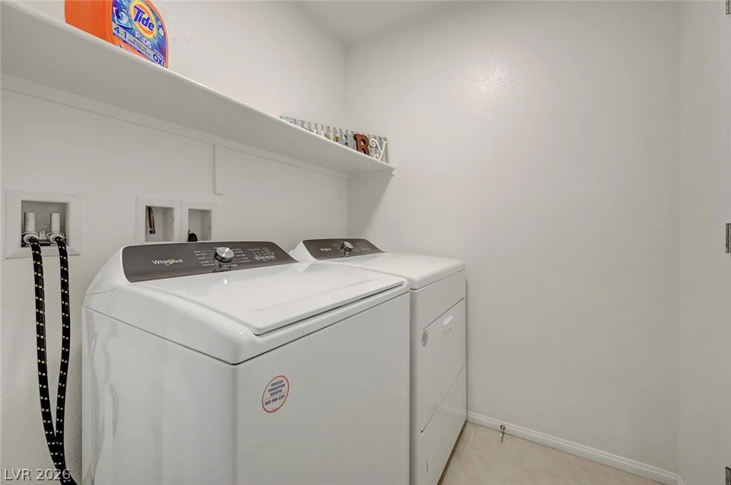 909 Kyanite, Henderson, NV 89011