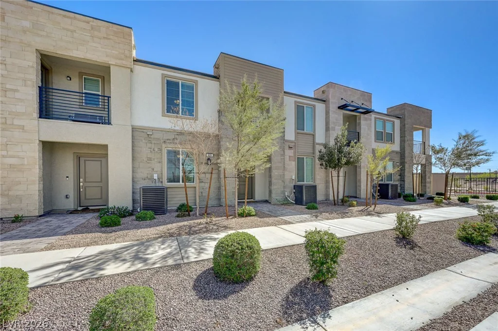 909 Kyanite, Henderson, NV 89011