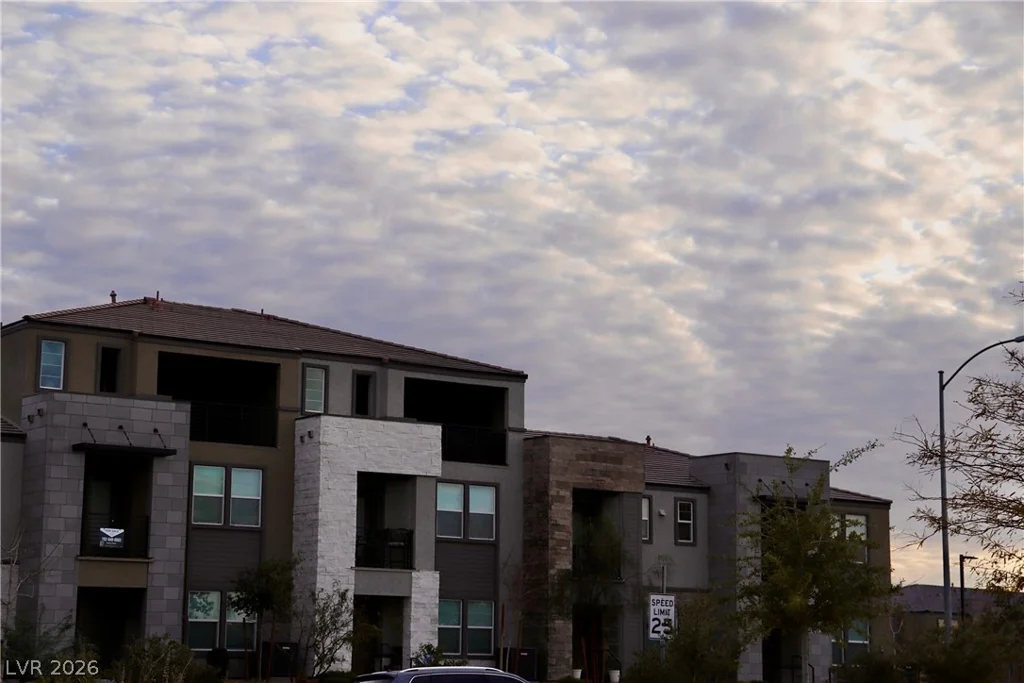 909 Kyanite, Henderson, NV 89011