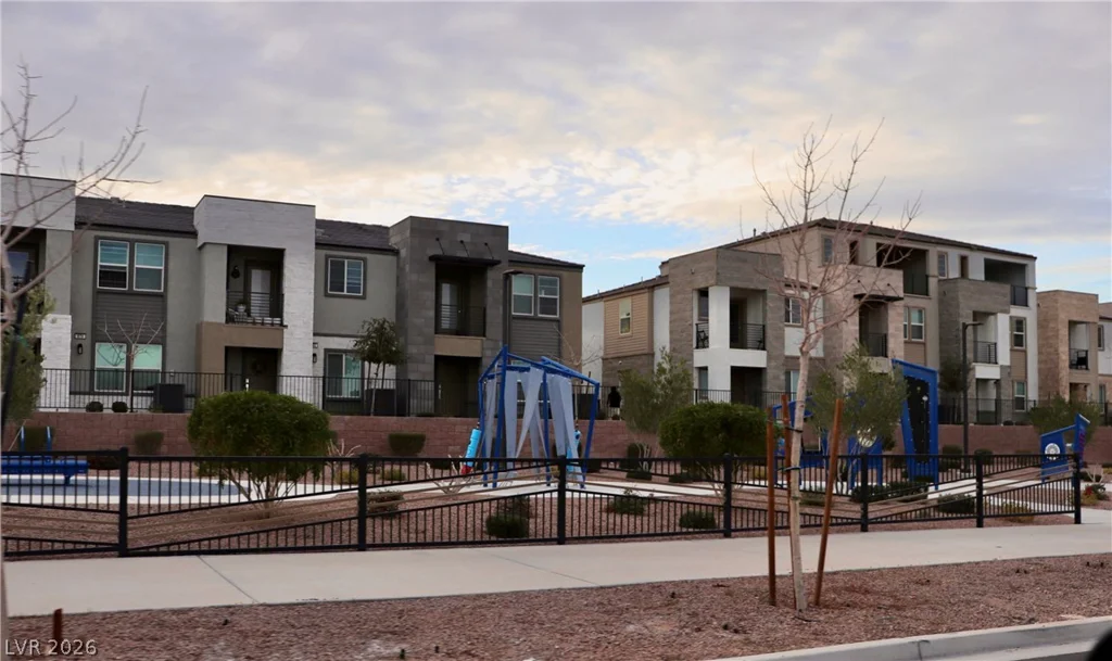 909 Kyanite, Henderson, NV 89011