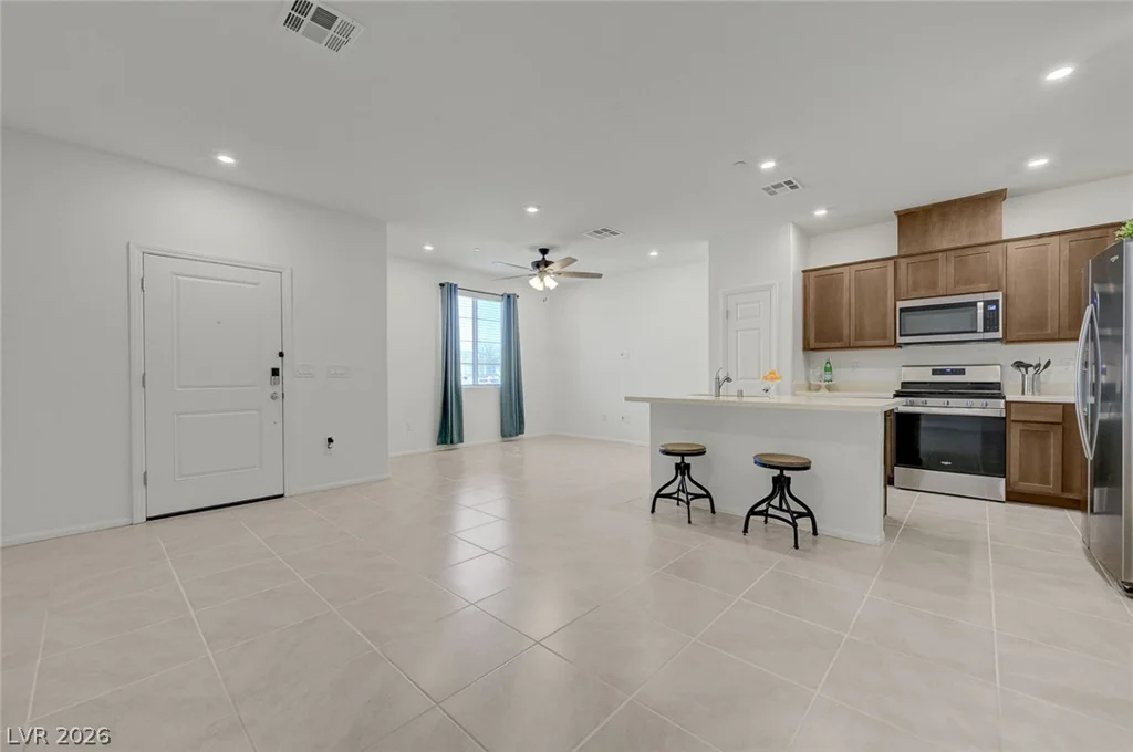 909 Kyanite, Henderson, NV 89011