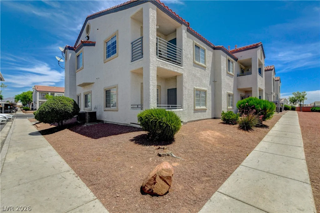 3318 Decatur, Las Vegas, NV 89130