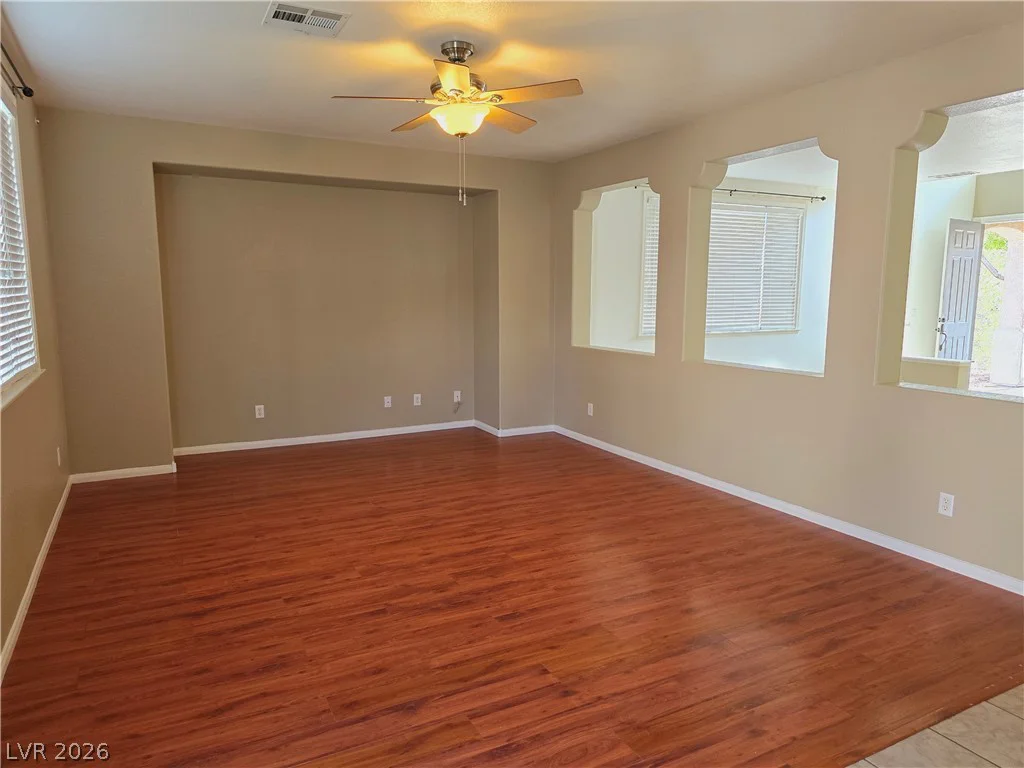 9862 Shadow Grove, Las Vegas, NV 89148