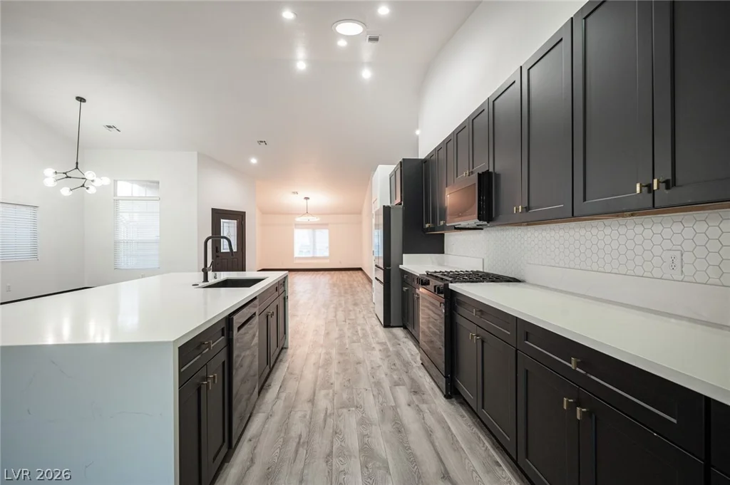 8020 Divernon, Las Vegas, NV 89149